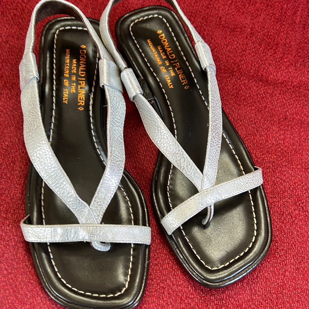 Donald J Pliner Sandal